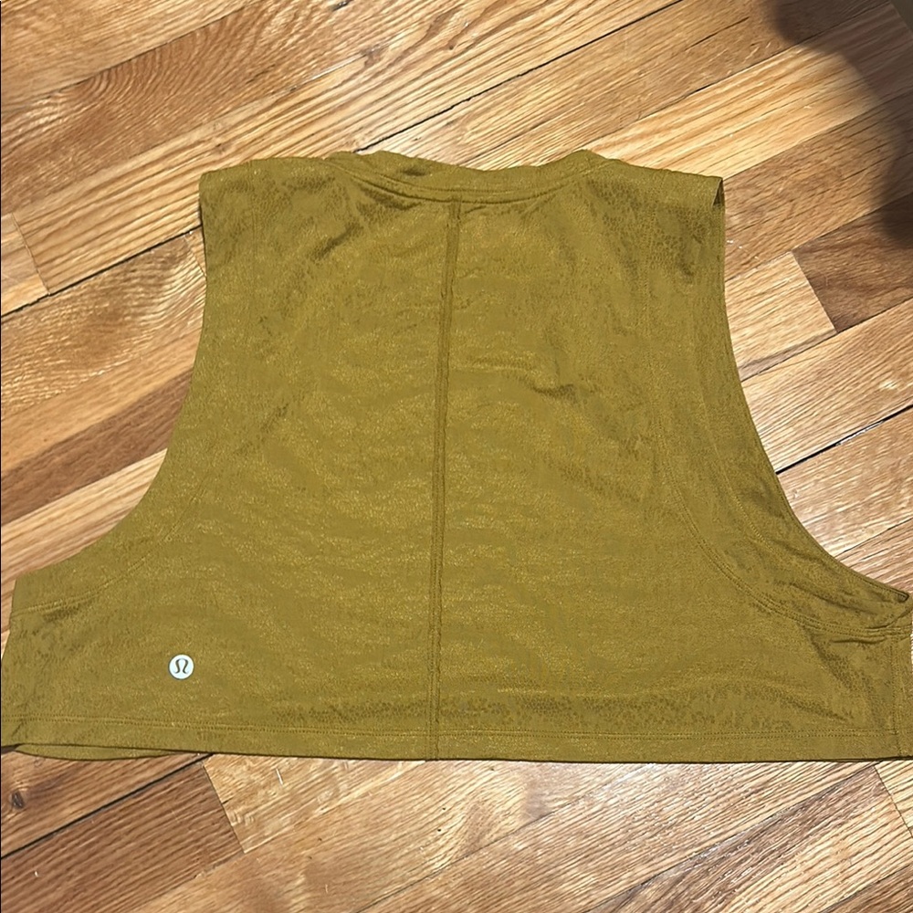 LULULEMON cropped tank
